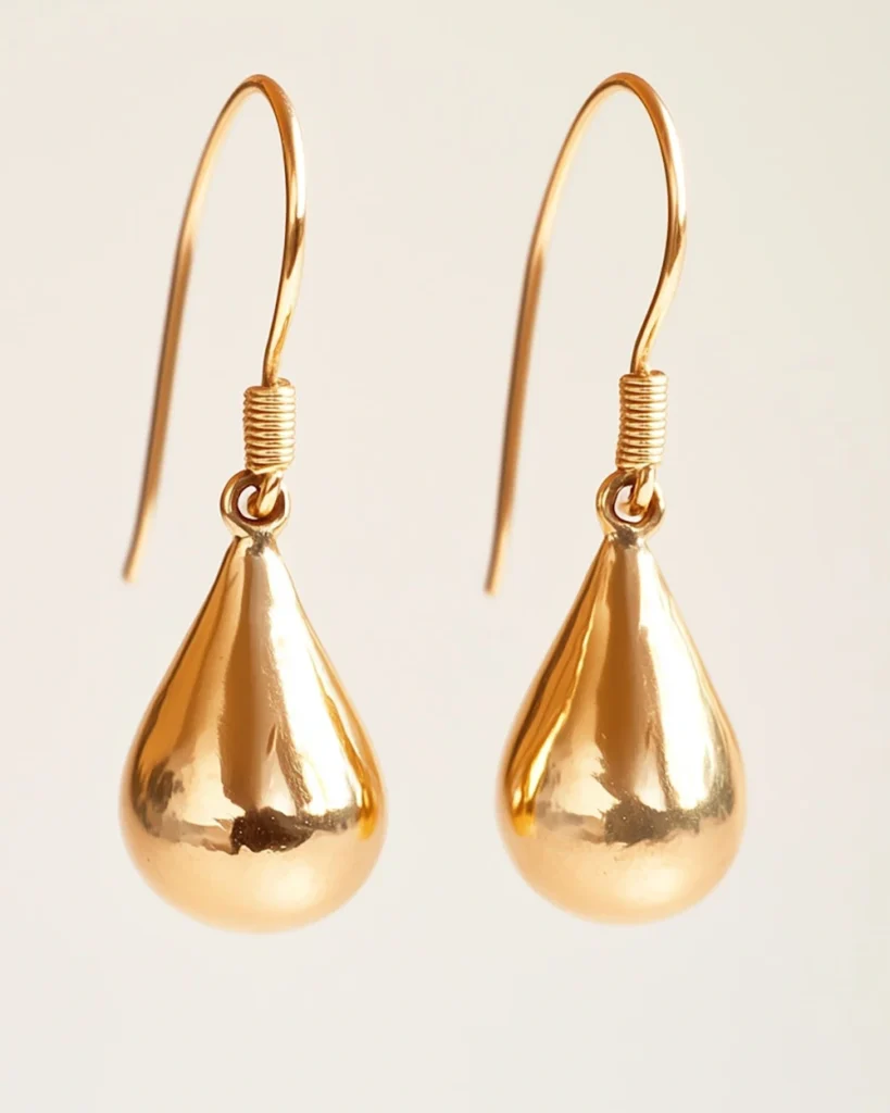 Teardrop Dangle Earrings 22k